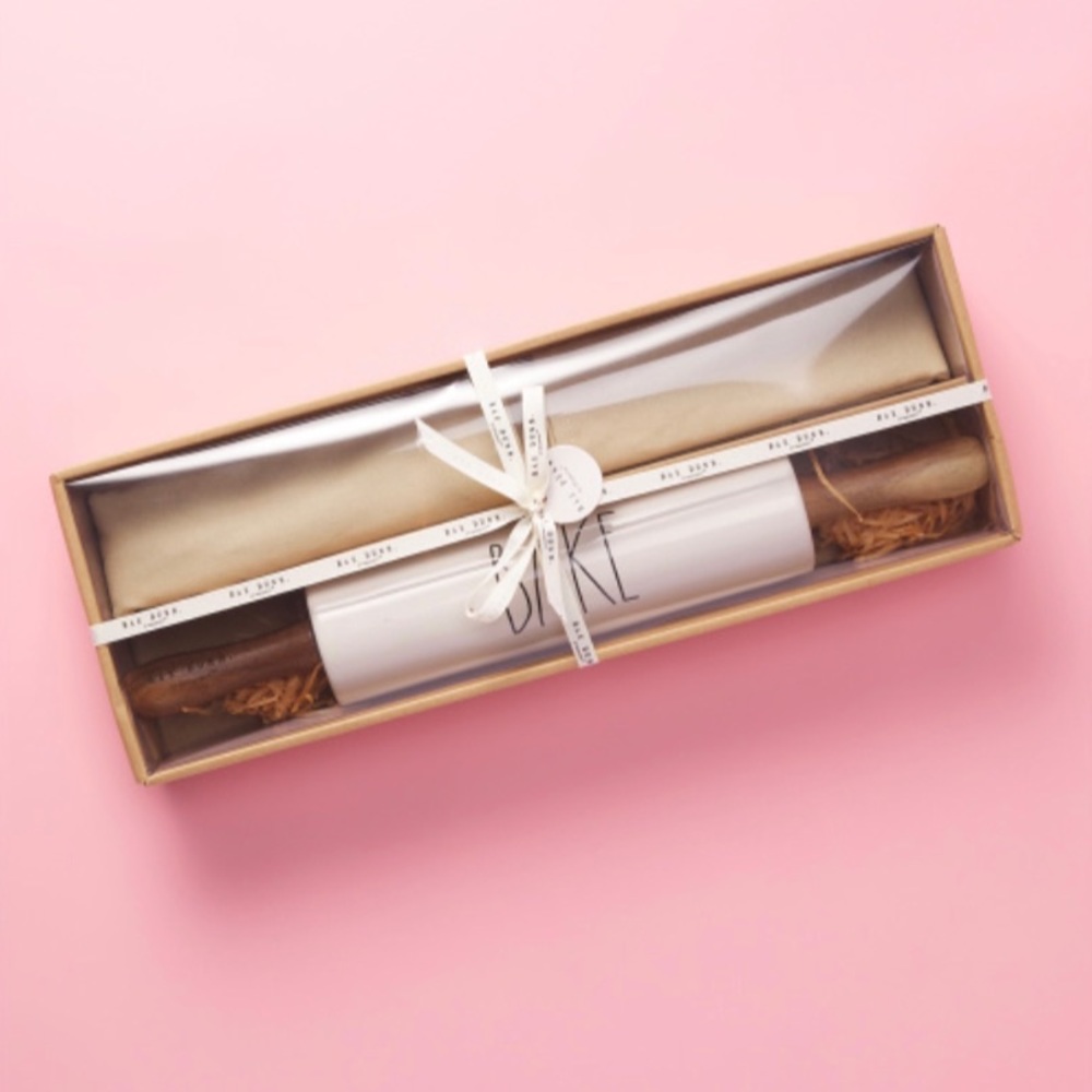 RAE DUNN Rolling Pin And Apron Gift Set